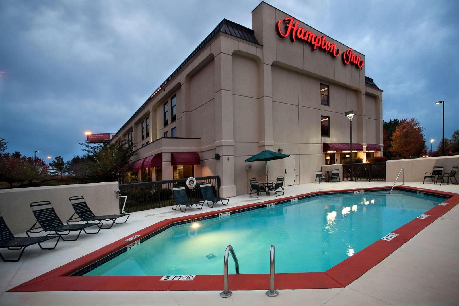 Hampton Inn Atlanta-Newnan image 4